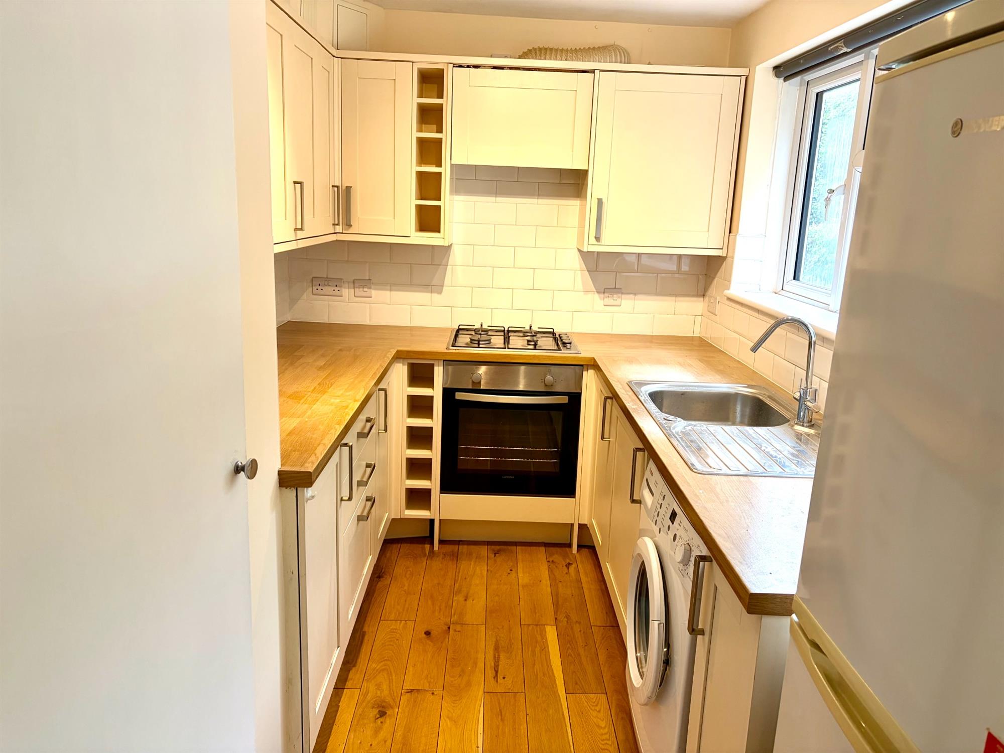 Flat Courtland Gardens in Southampton