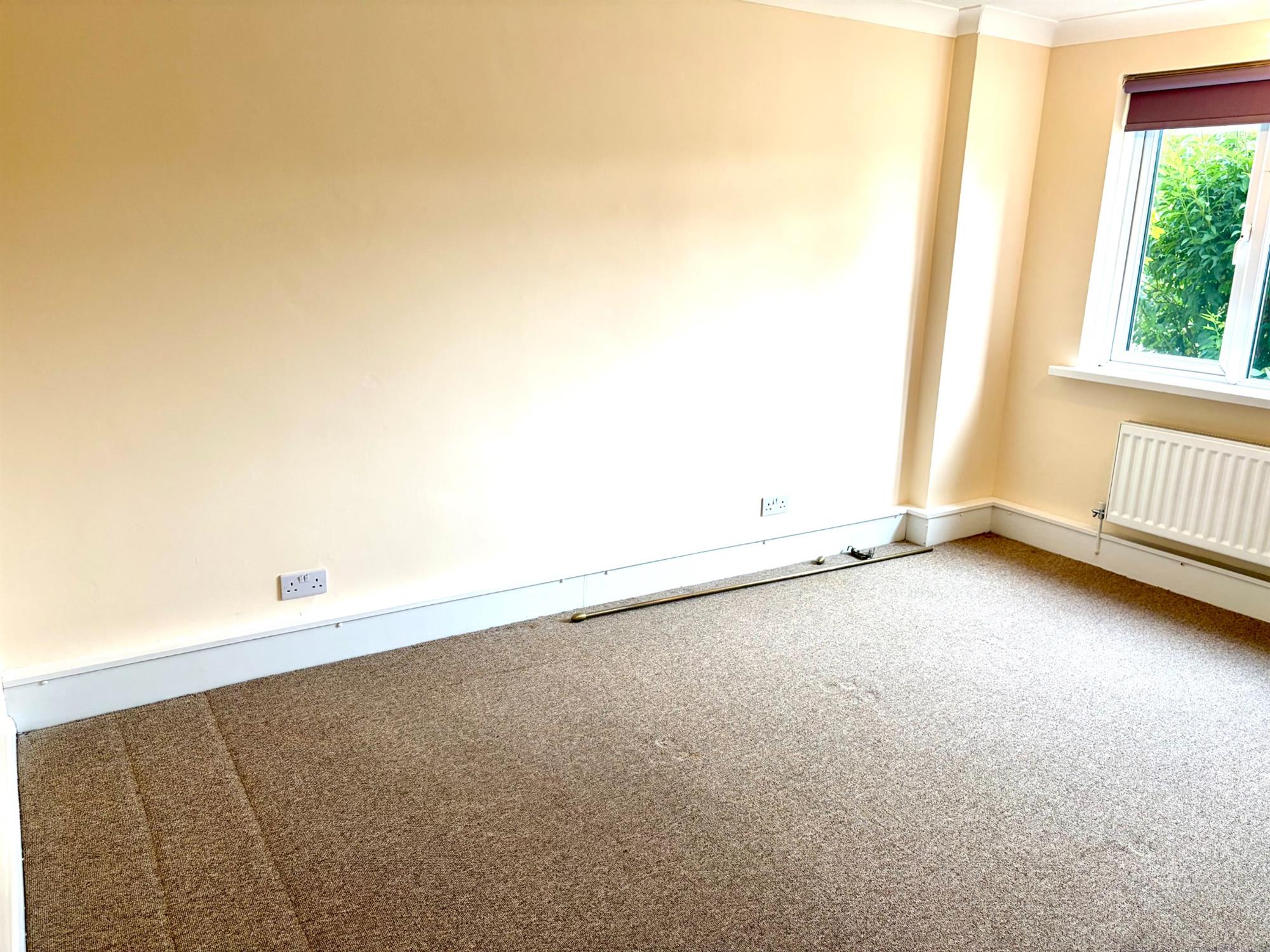 Flat Courtland Gardens in Southampton