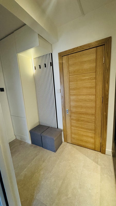 Flat Monk Drive in Greater London