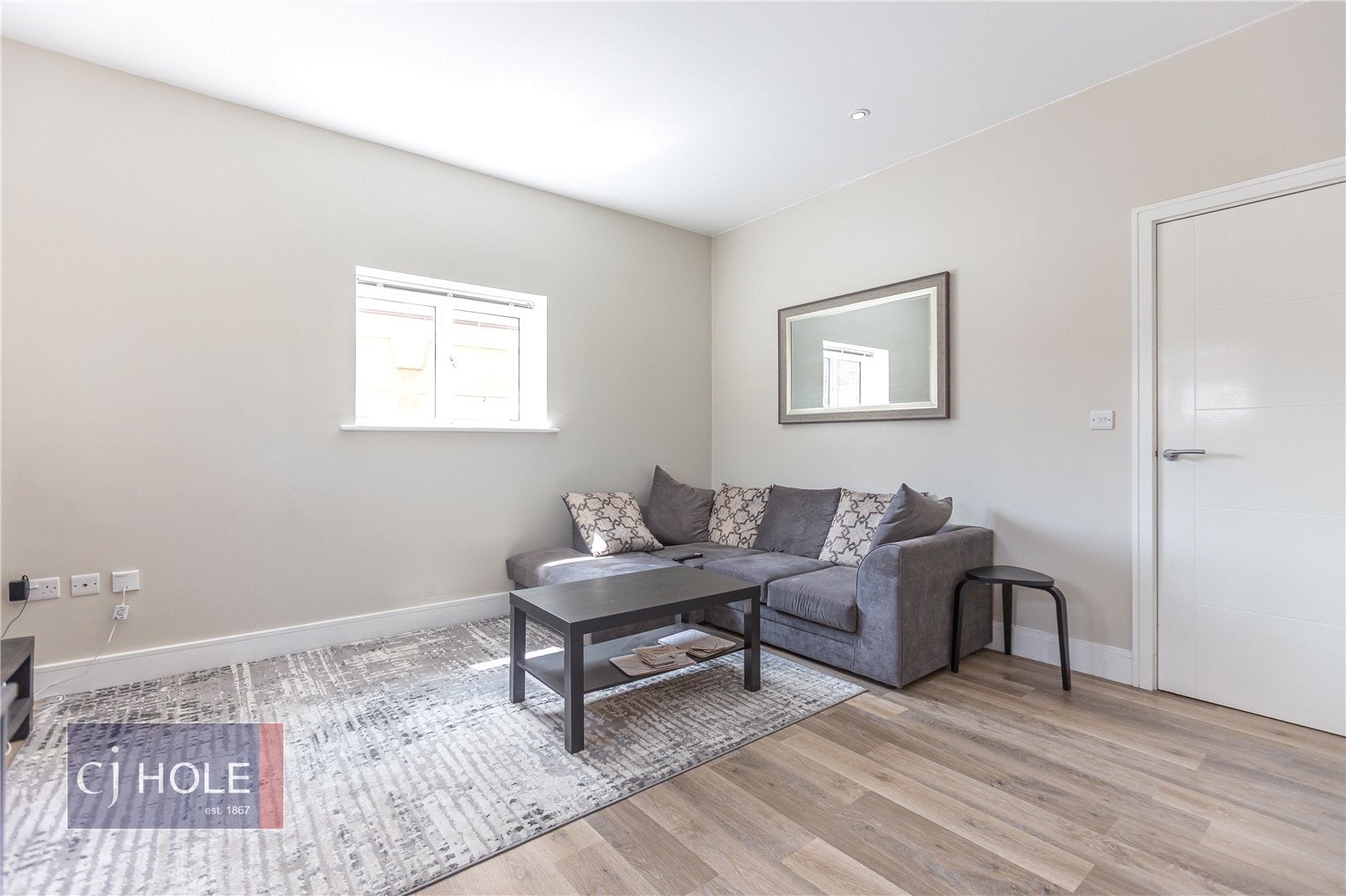 Flat Kelston Road in Bristol