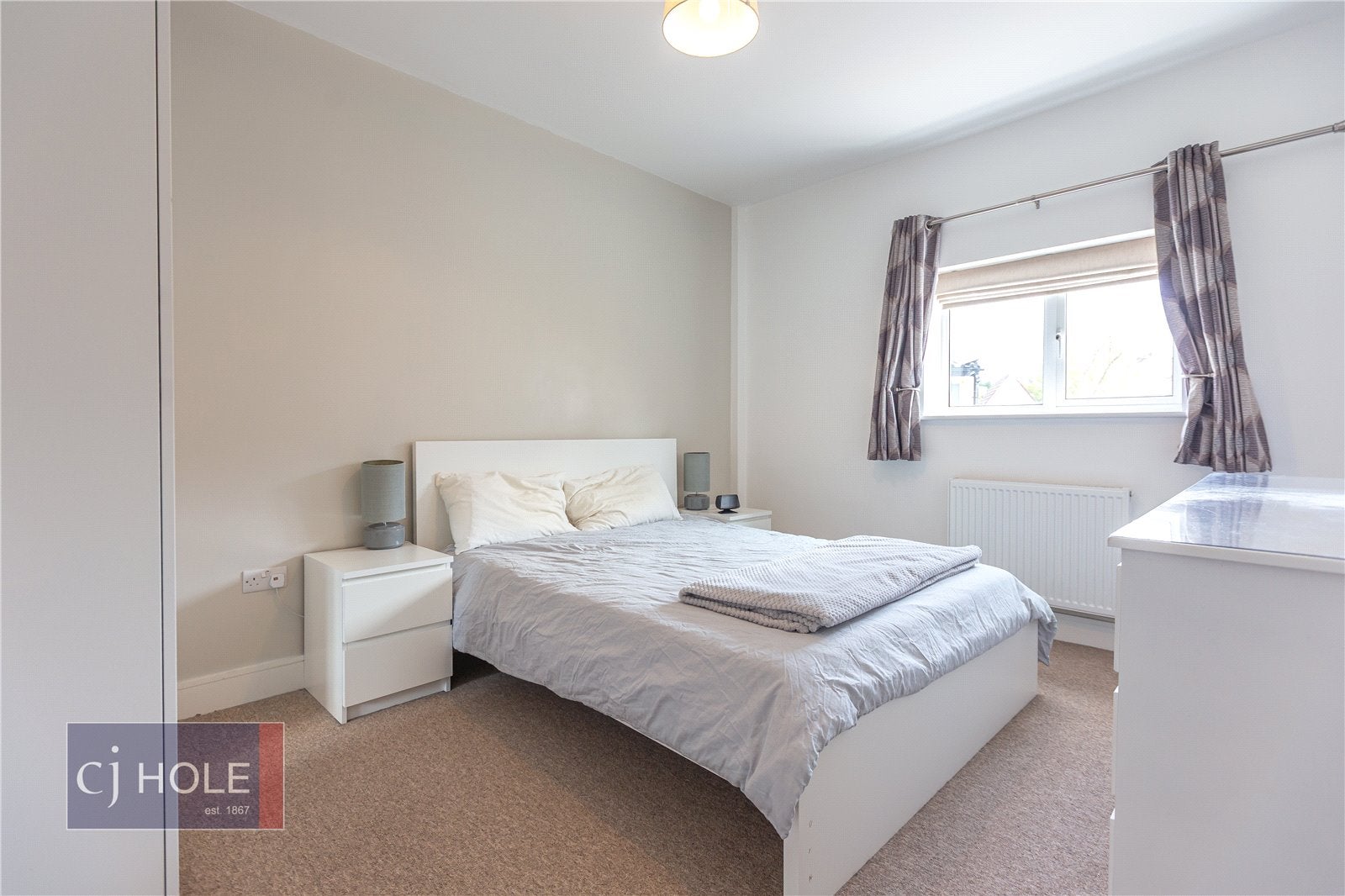 Flat Kelston Road in Bristol