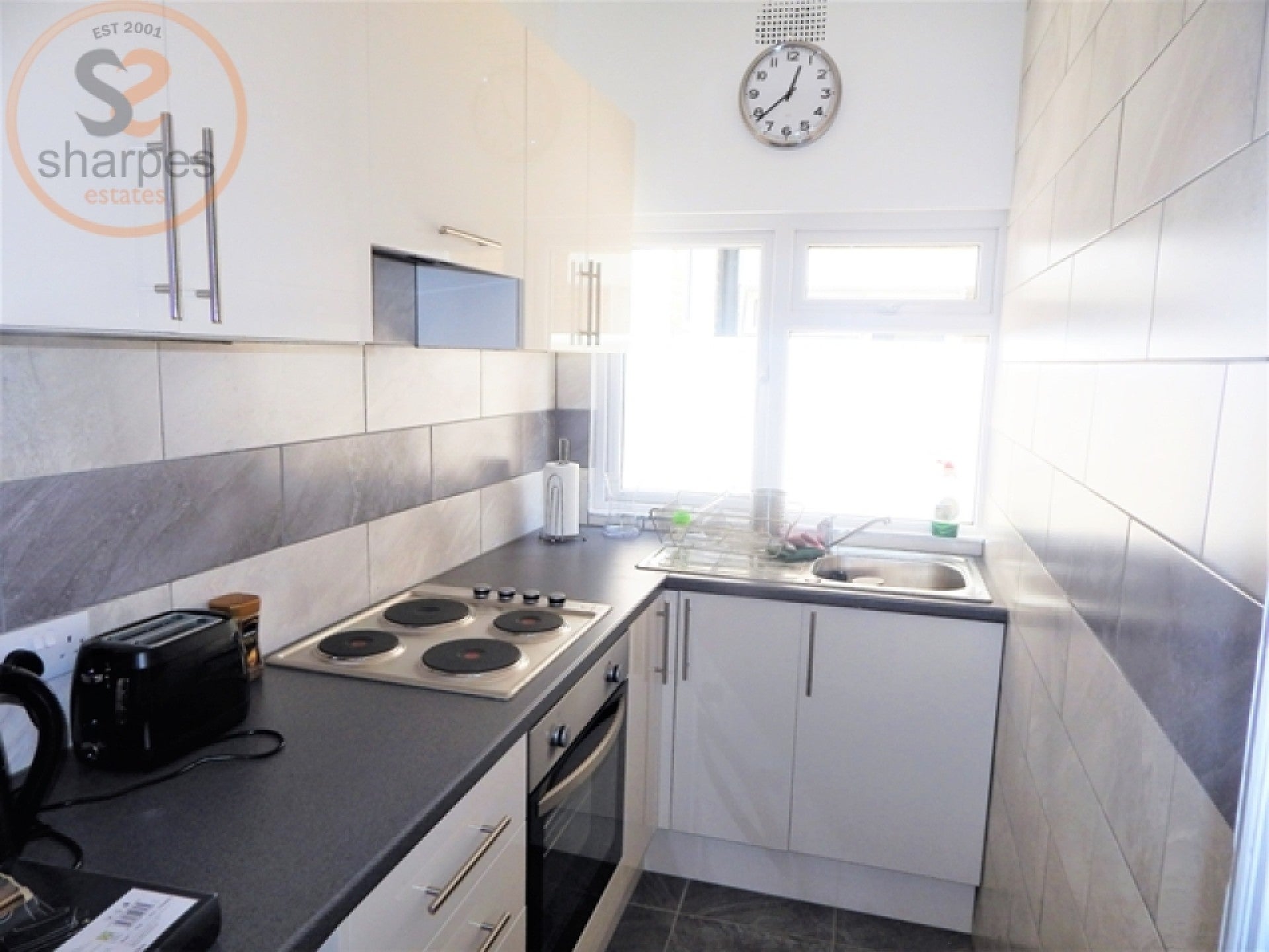 Room Cavendish Road in Greater London