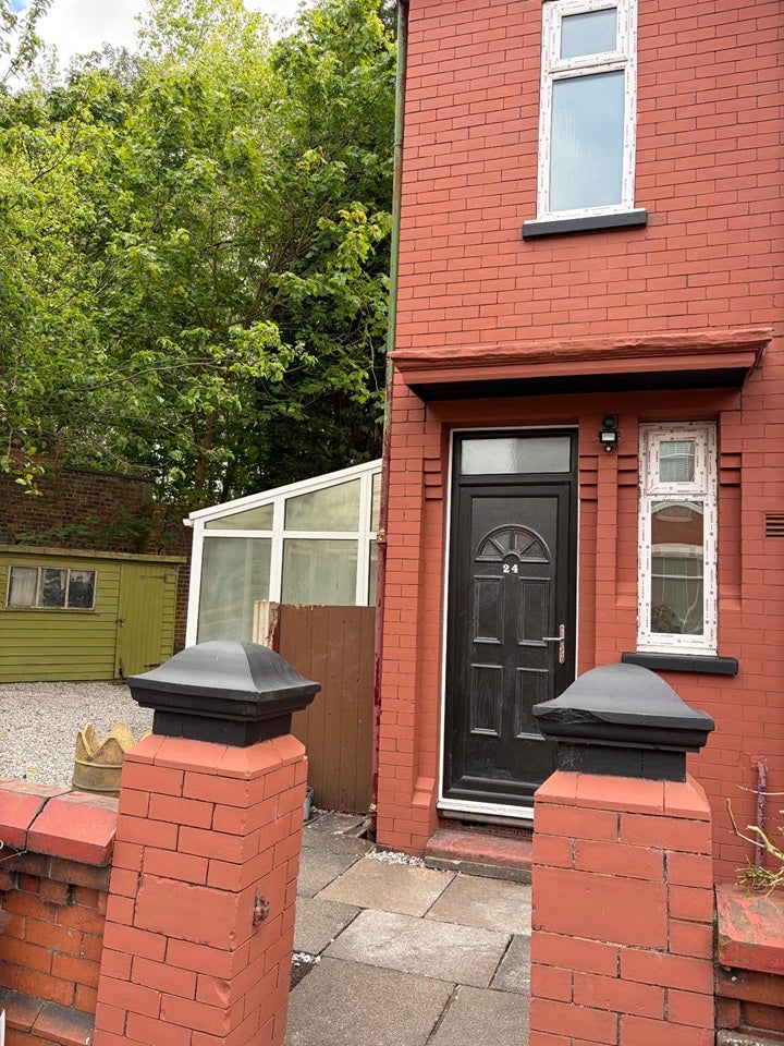 House Elton Avenue in Manchester