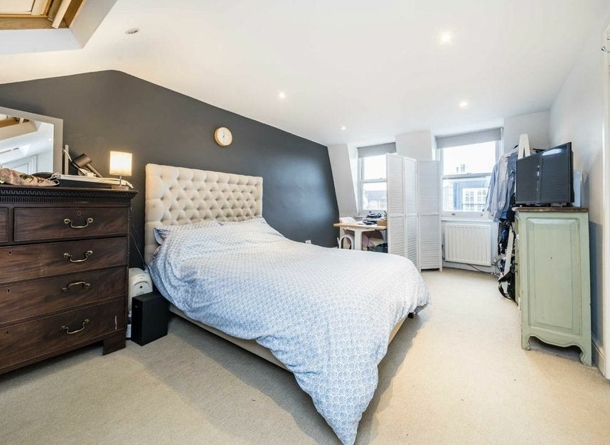 House Vant Road in Greater London