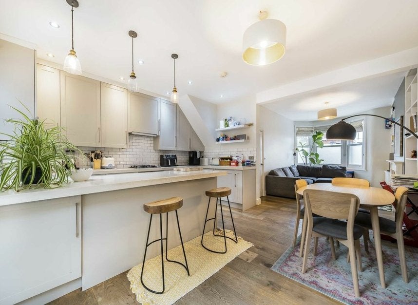 House Vant Road in Greater London