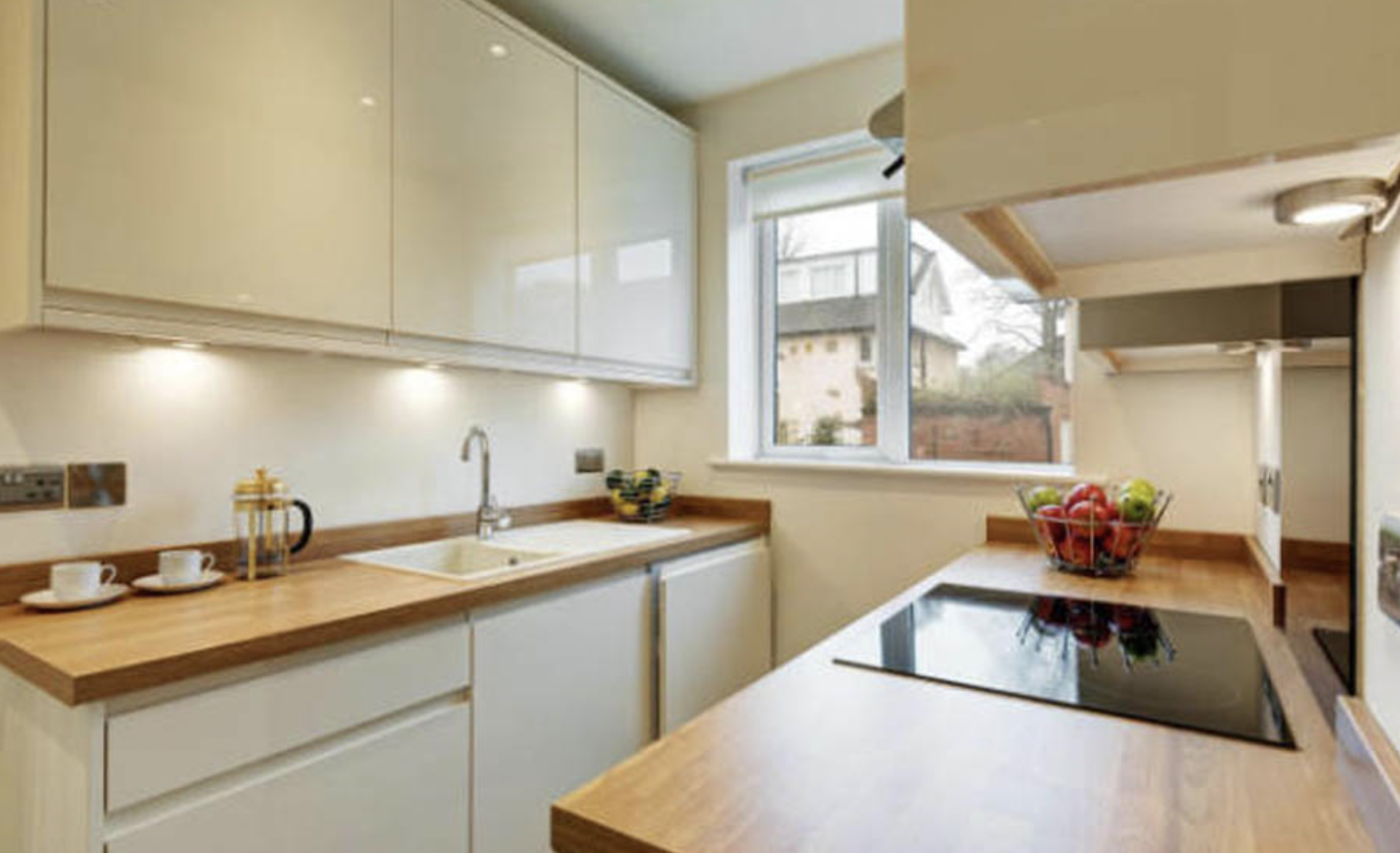 Flat Estcourt Terrace in Leeds