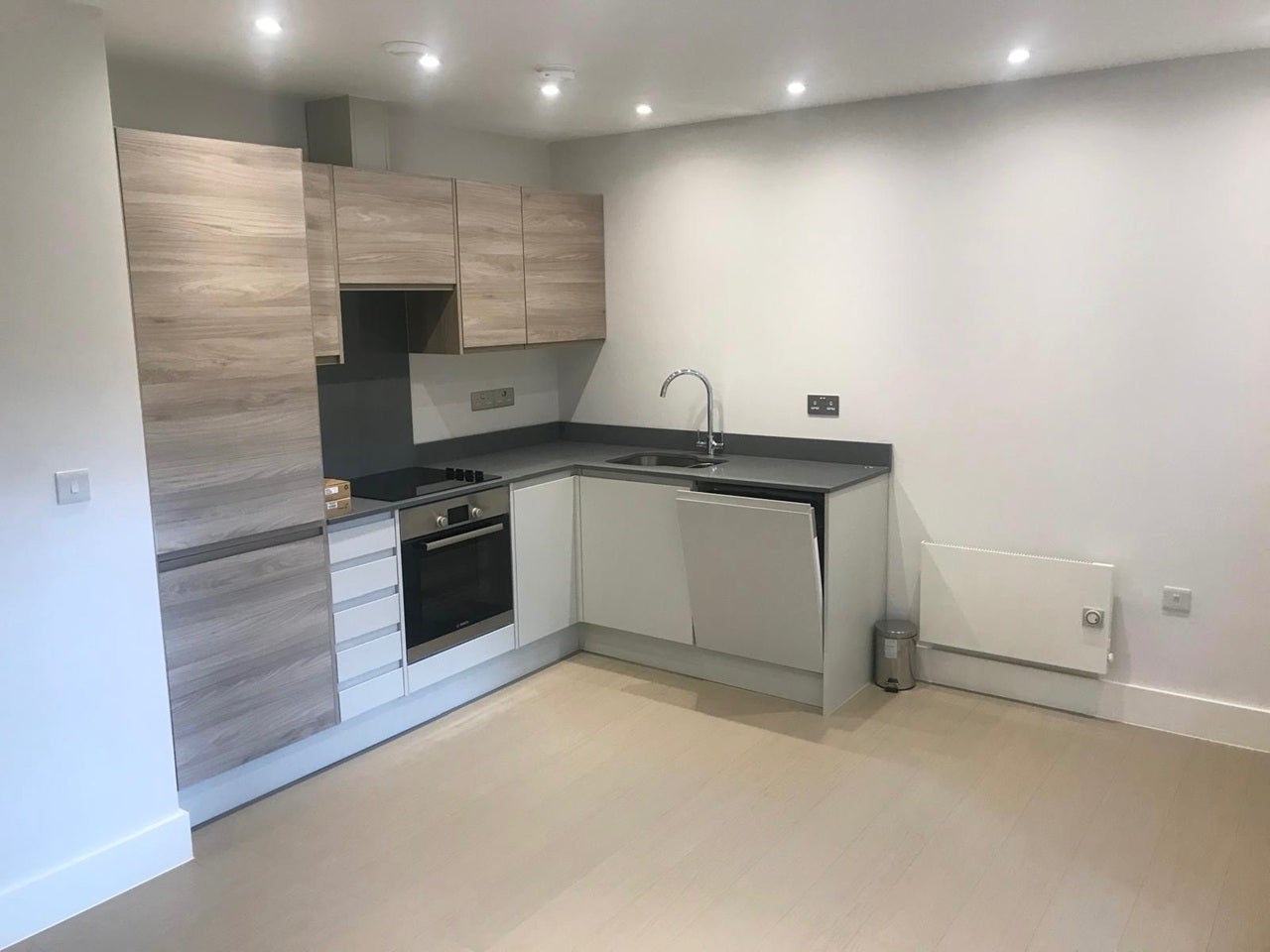 Flat Chertsey Street in Guildford