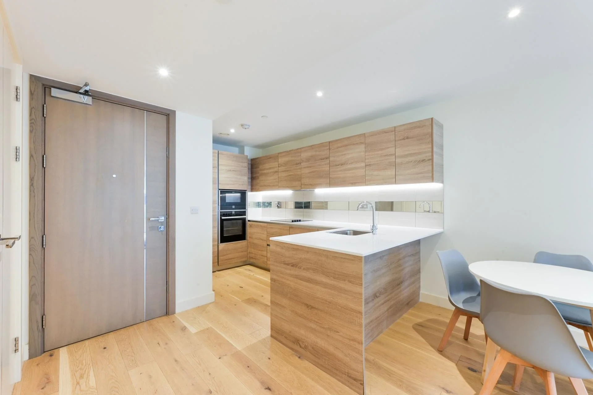 Flat Powis Street in Greater London