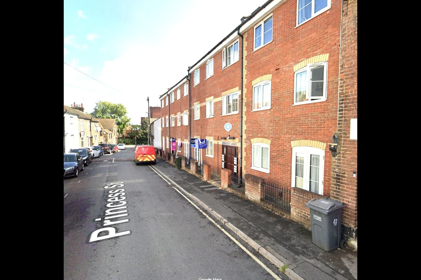 Flat Princess Street in Luton