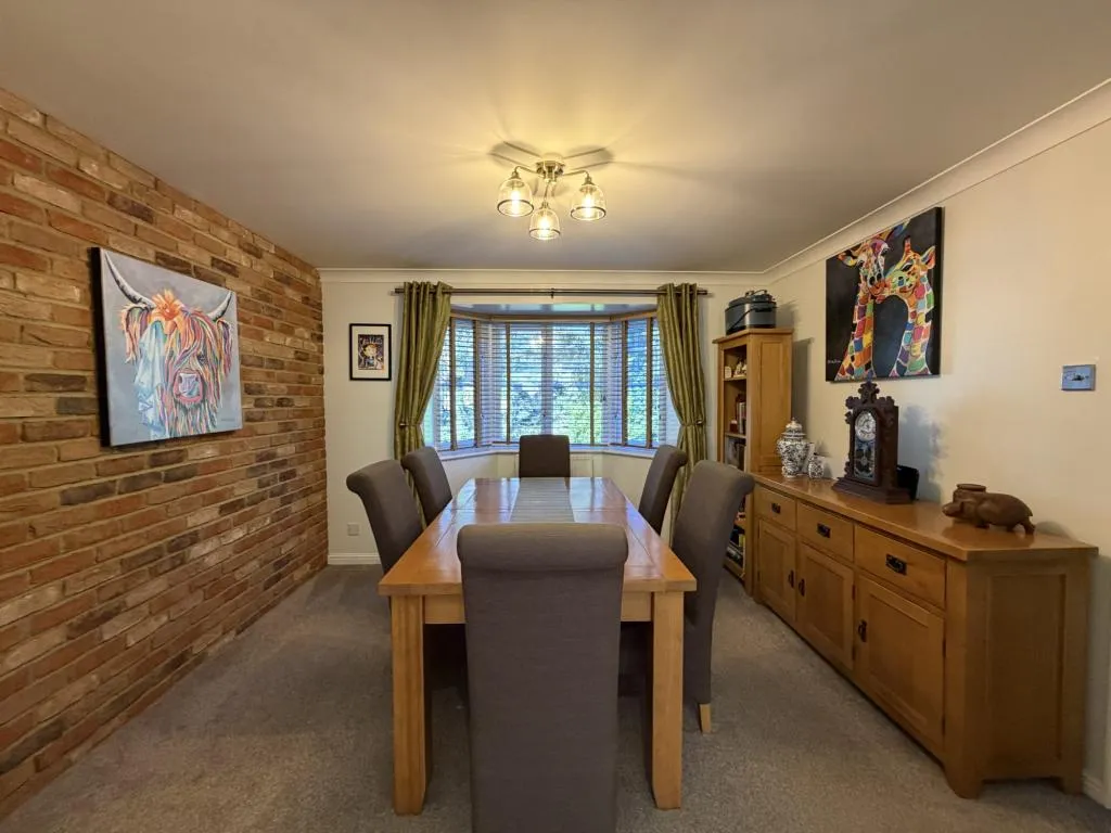 House Saw Lodge Field in Ashford
