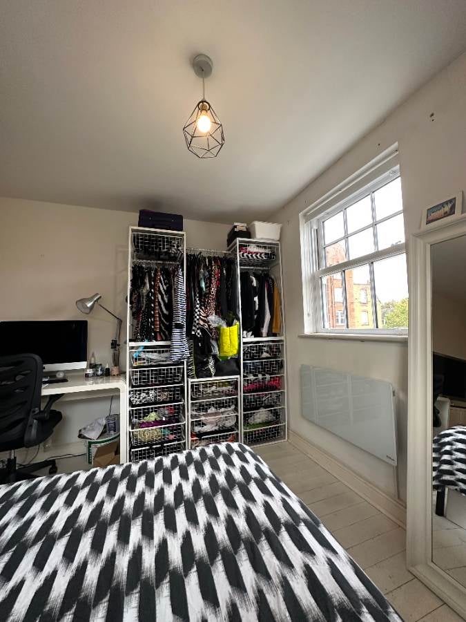 Flat Kirkwall Place in Greater London