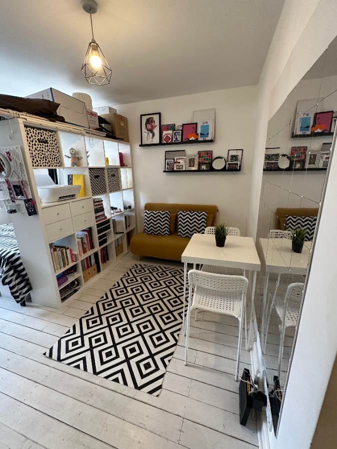 Flat Kirkwall Place in Greater London