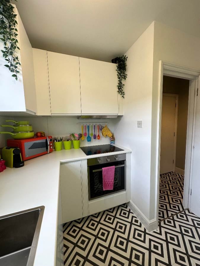 Flat Kirkwall Place in Greater London