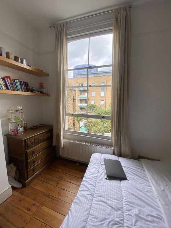 Room Bryantwood Road in Greater London