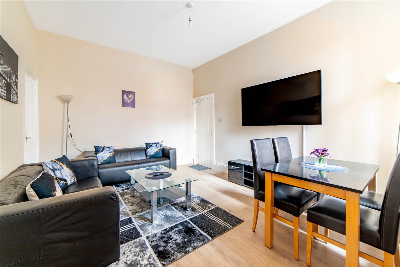 Flat Cavendish Road in Newcastle upon Tyne
