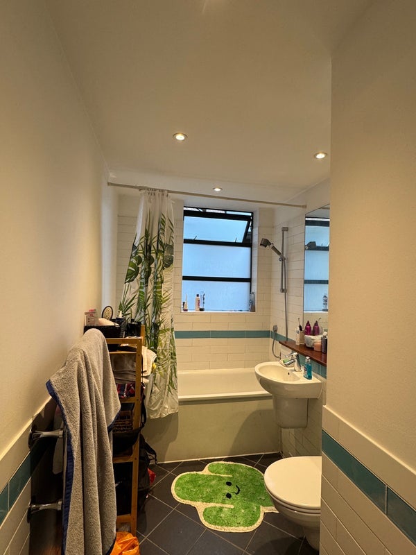Flat Bethnal Green Road in Greater London