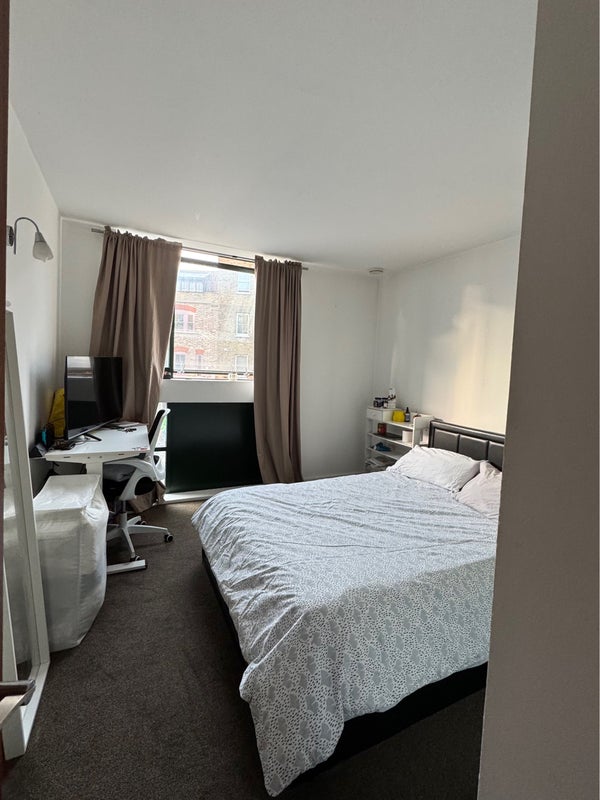 Flat Bethnal Green Road in Greater London