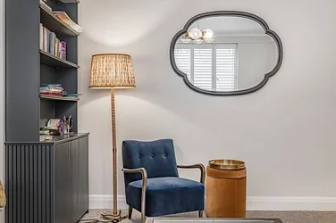 Flat Franklins Row in Greater London