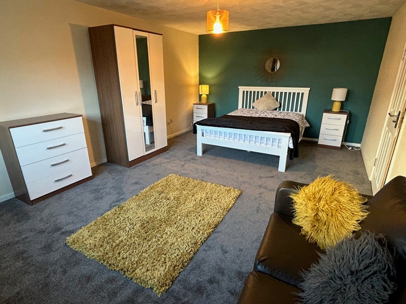Room Plumstead Road in Norwich