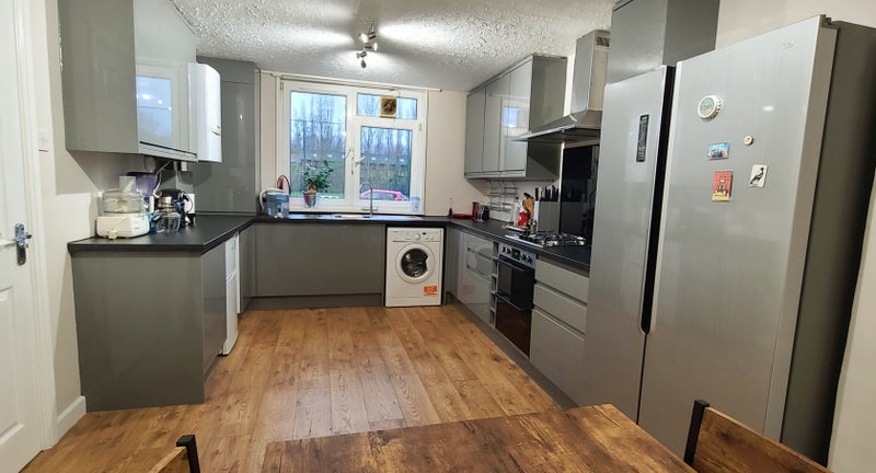 Room Stebondale Street in Greater London