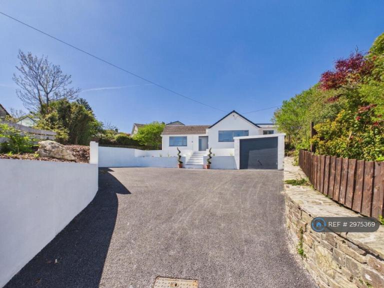 House New Road in Truro