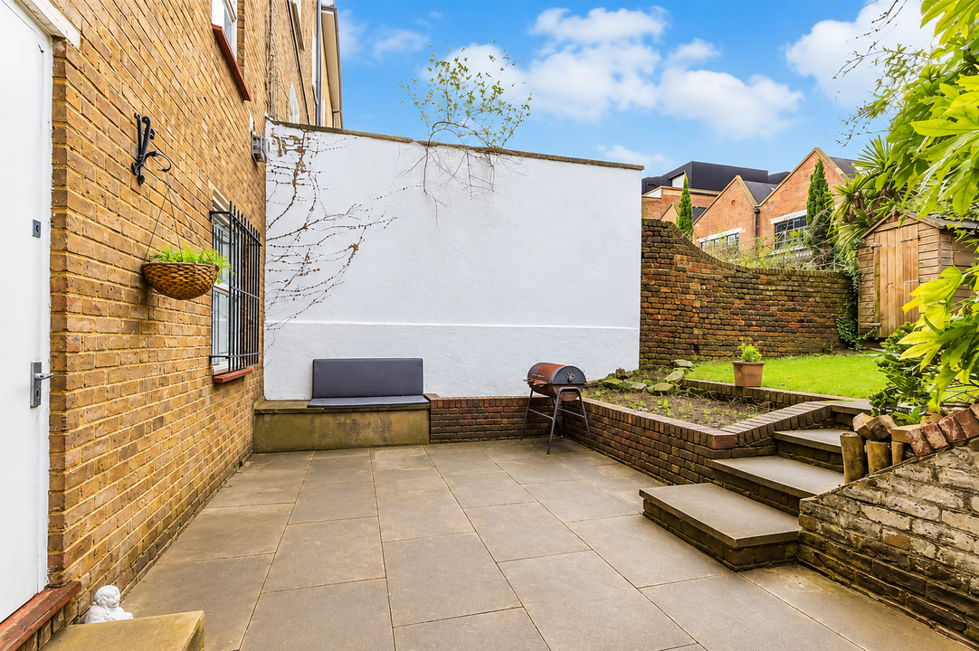 House Mortimer Road in Greater London