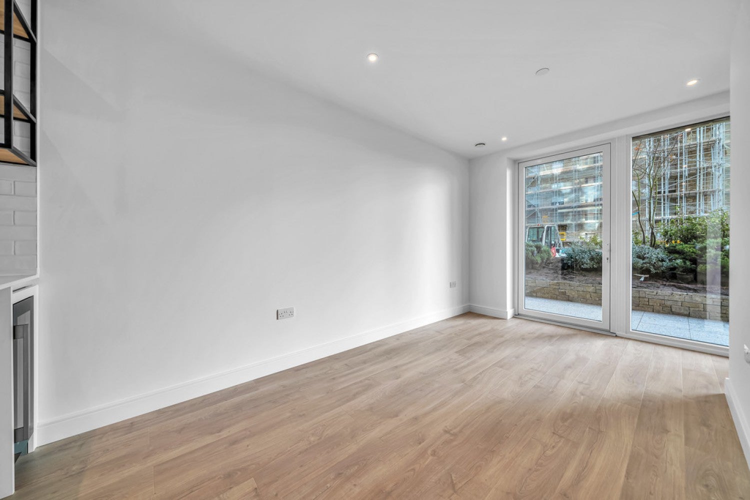 Flat Abbeydale Road in Greater London