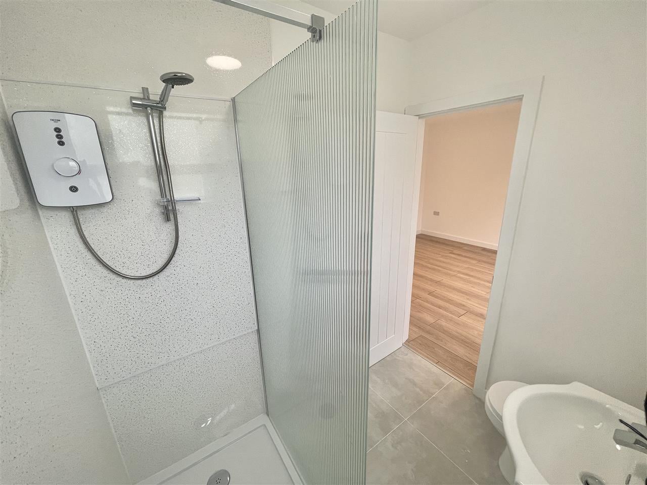 Flat Blenheim Road in Greater London