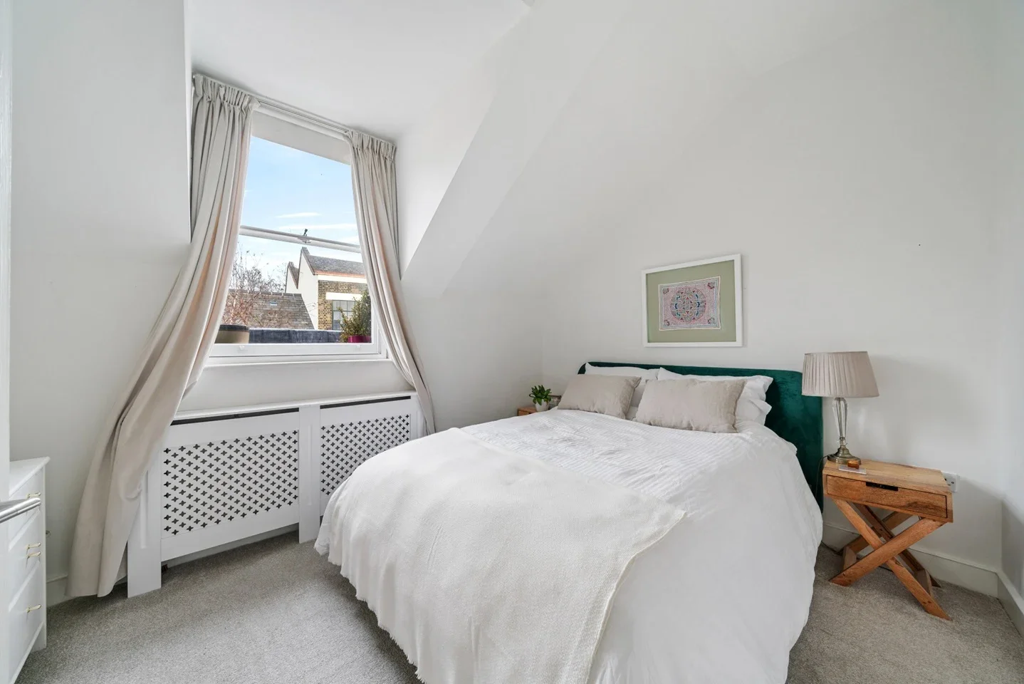 Flat St Mary Road in Greater London