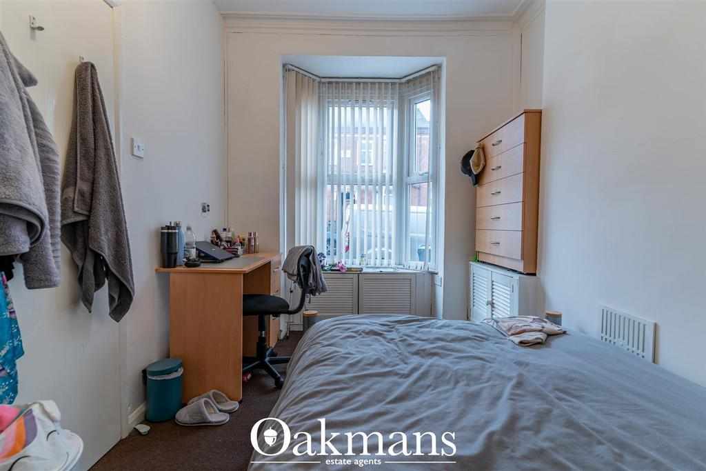Room Tiverton Road in Birmingham