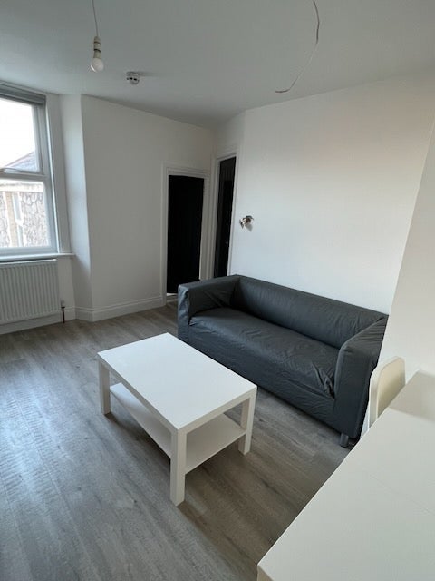 Flat George Street in Weston-super-Mare