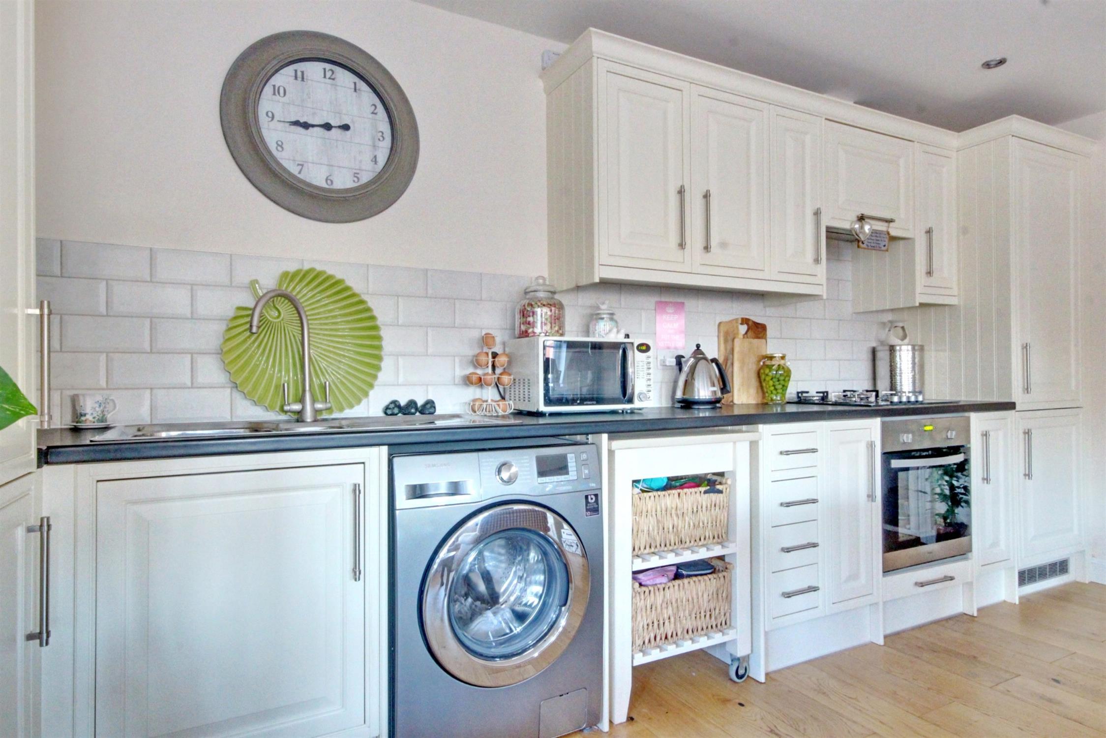 Flat Kingsland Close in Portsmouth