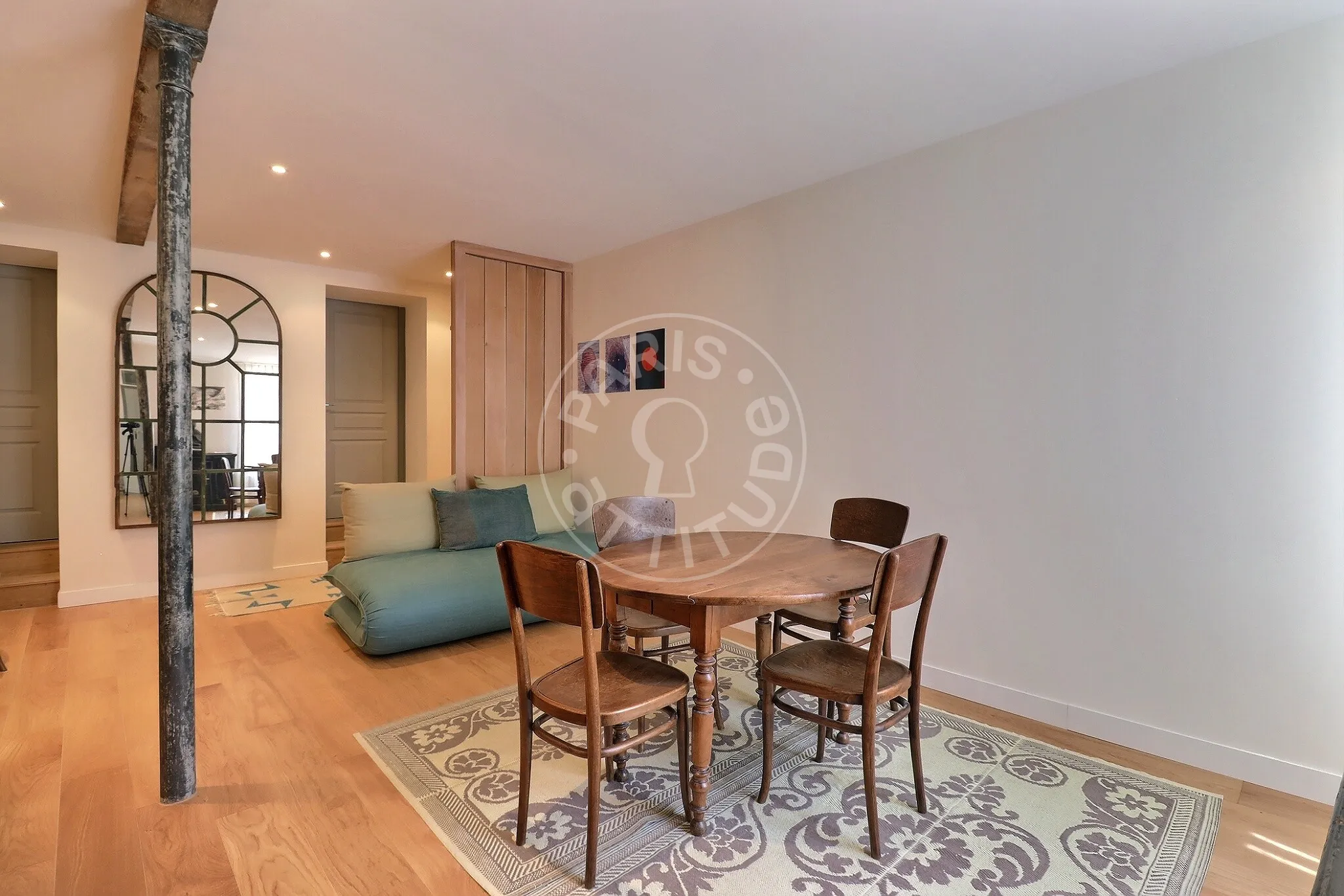 Flat Rue du Croissant in Paris