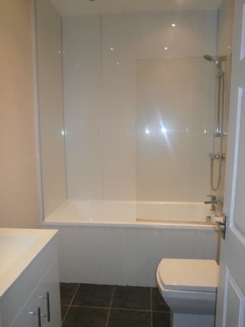 Flat Grosvenor Gardens in Newcastle upon Tyne