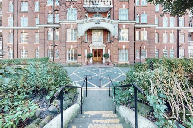 Flat Maida Vale in City of Westminster