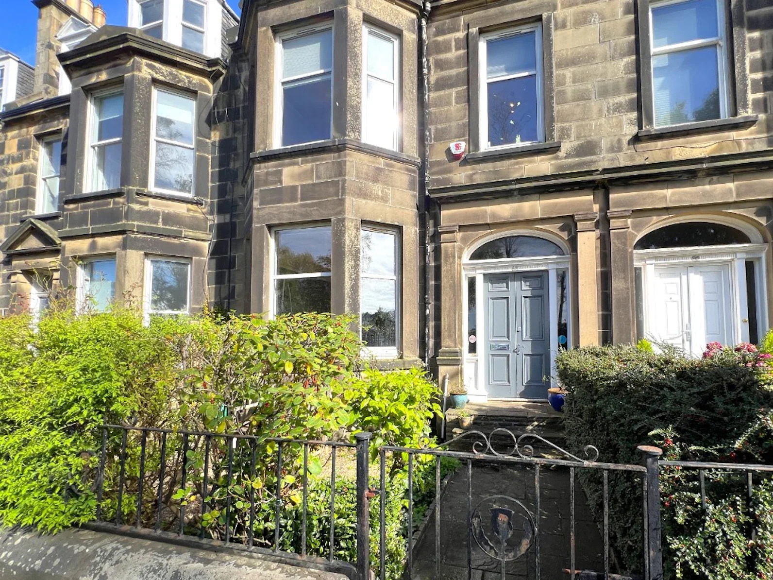 Flat Myreside Road in City of Edinburgh