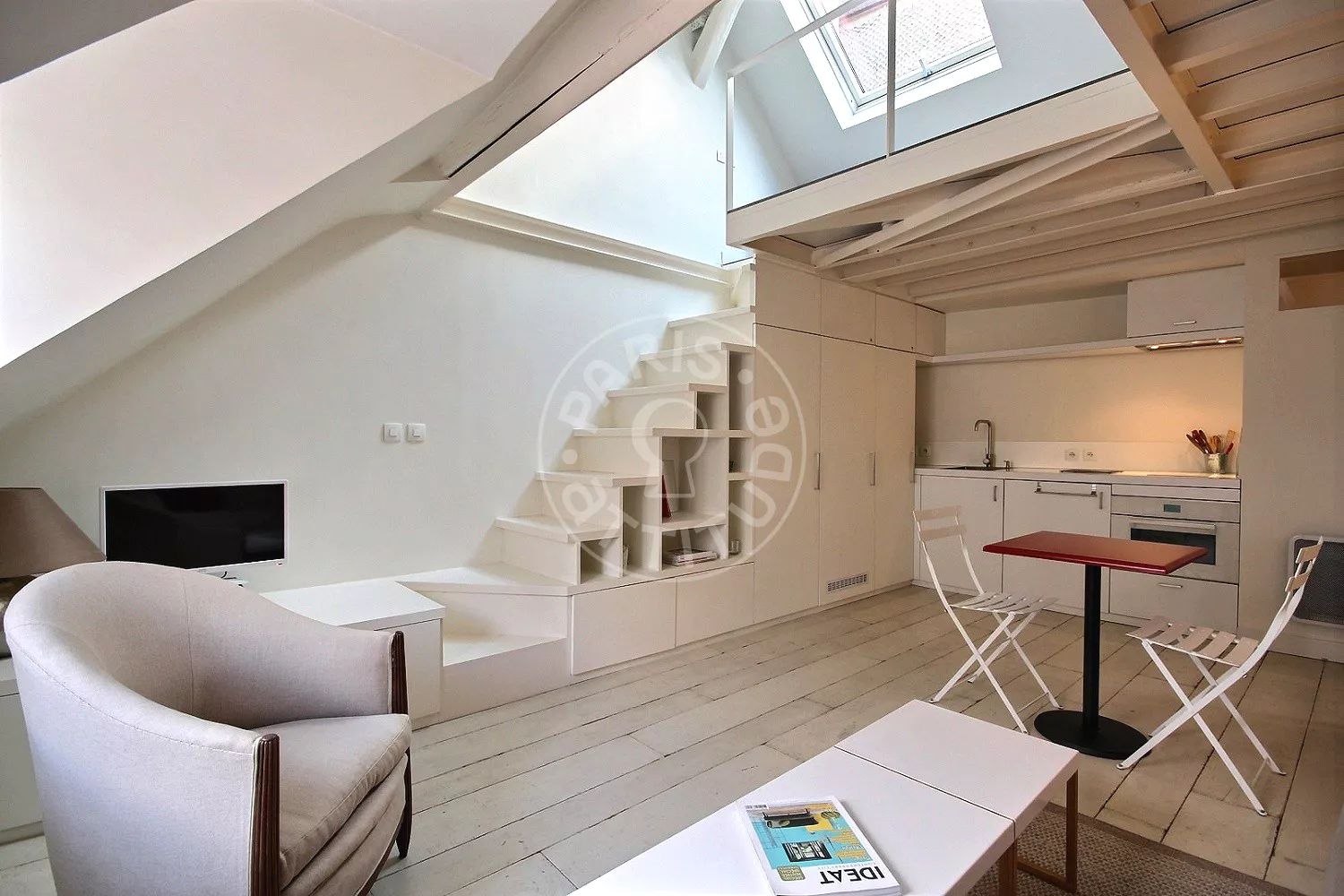 Appartement Rue du Château d'Eau à Paris