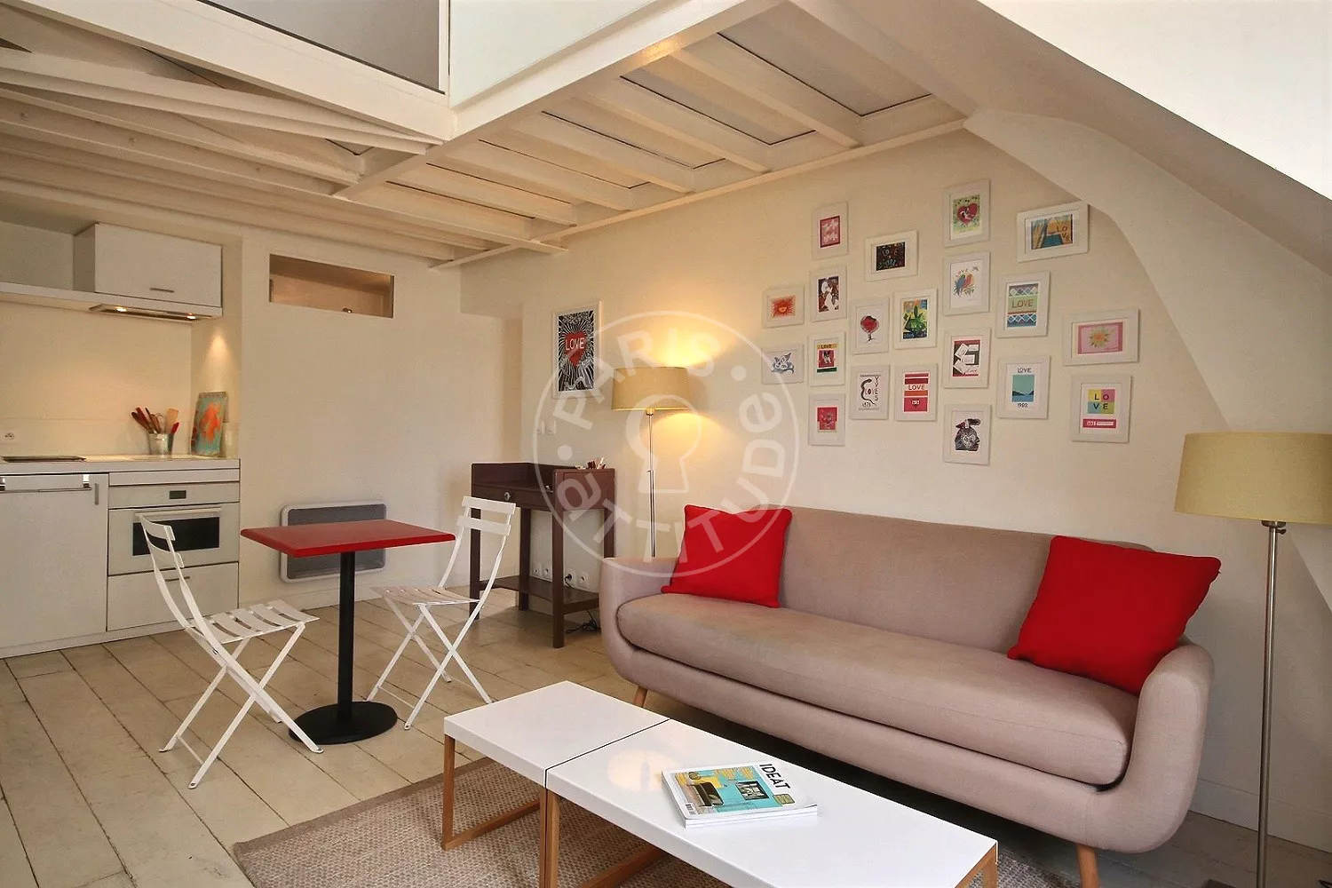 Appartement Rue du Château d'Eau à Paris