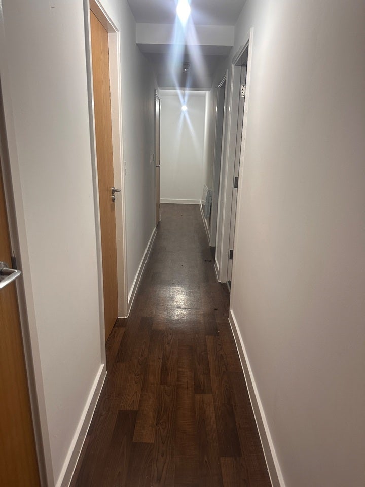 Flat Parkwood Rise in Bradford