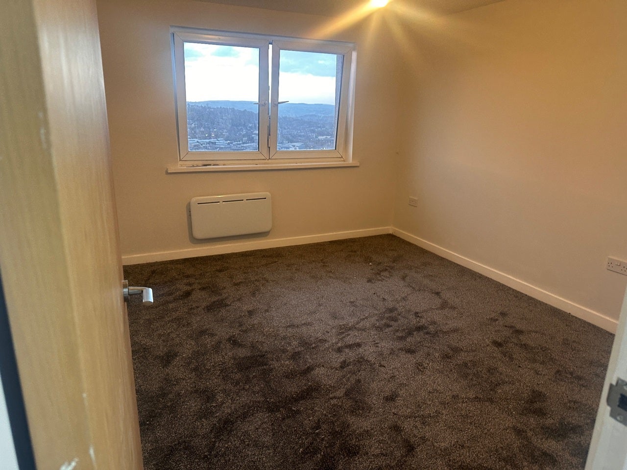 Flat Parkwood Rise in Bradford