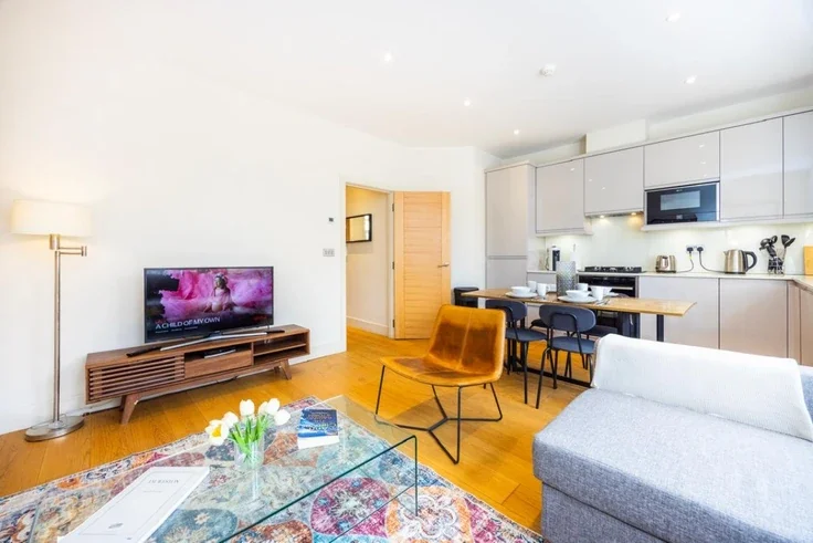 Flat Great Titchfield Street in City of Westminster