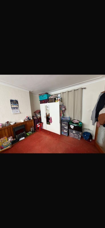 Room Thirlmere Gardens in Greater London