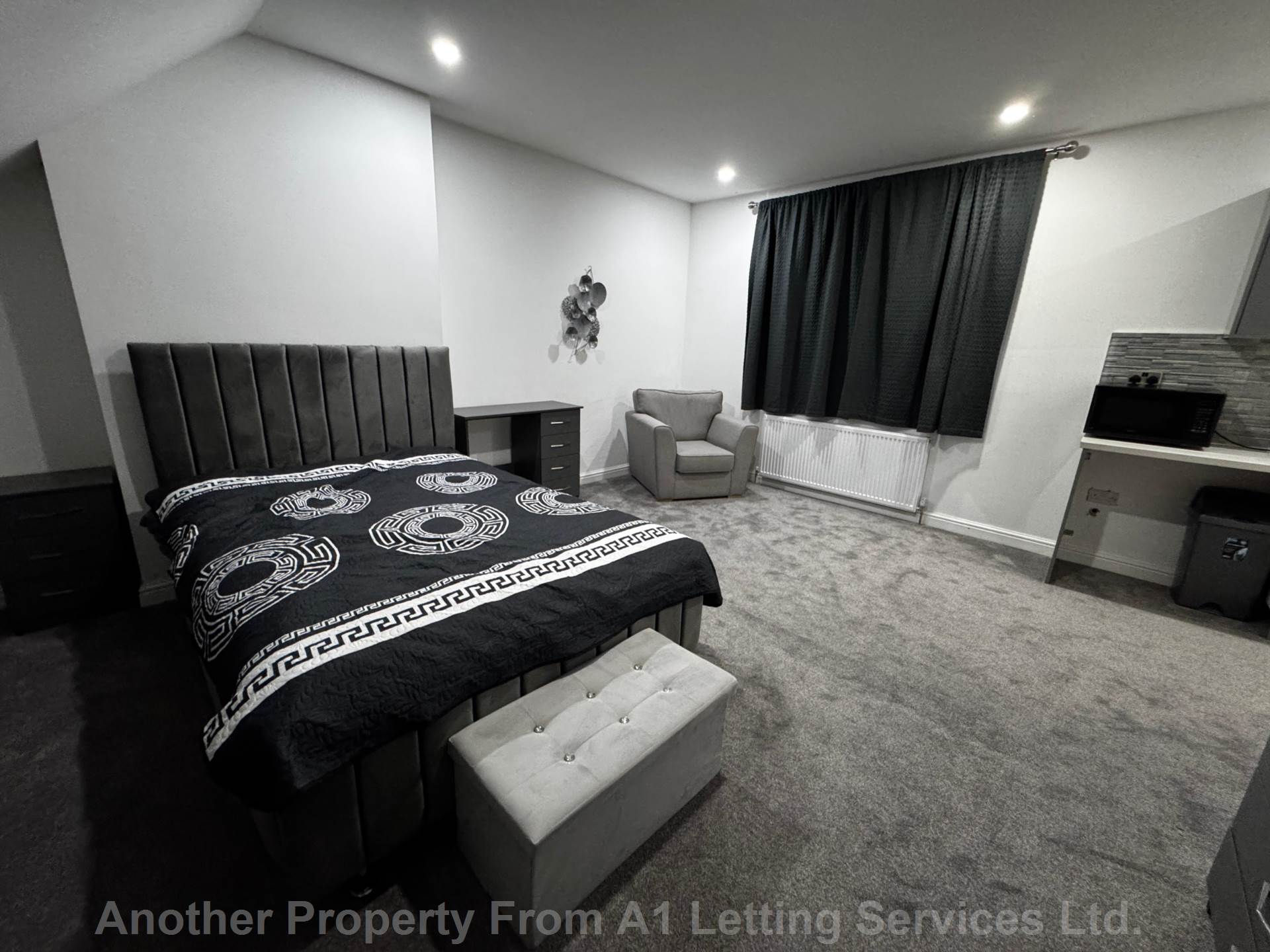 Room Chester Road in Metropolitan Borough of Solihull
