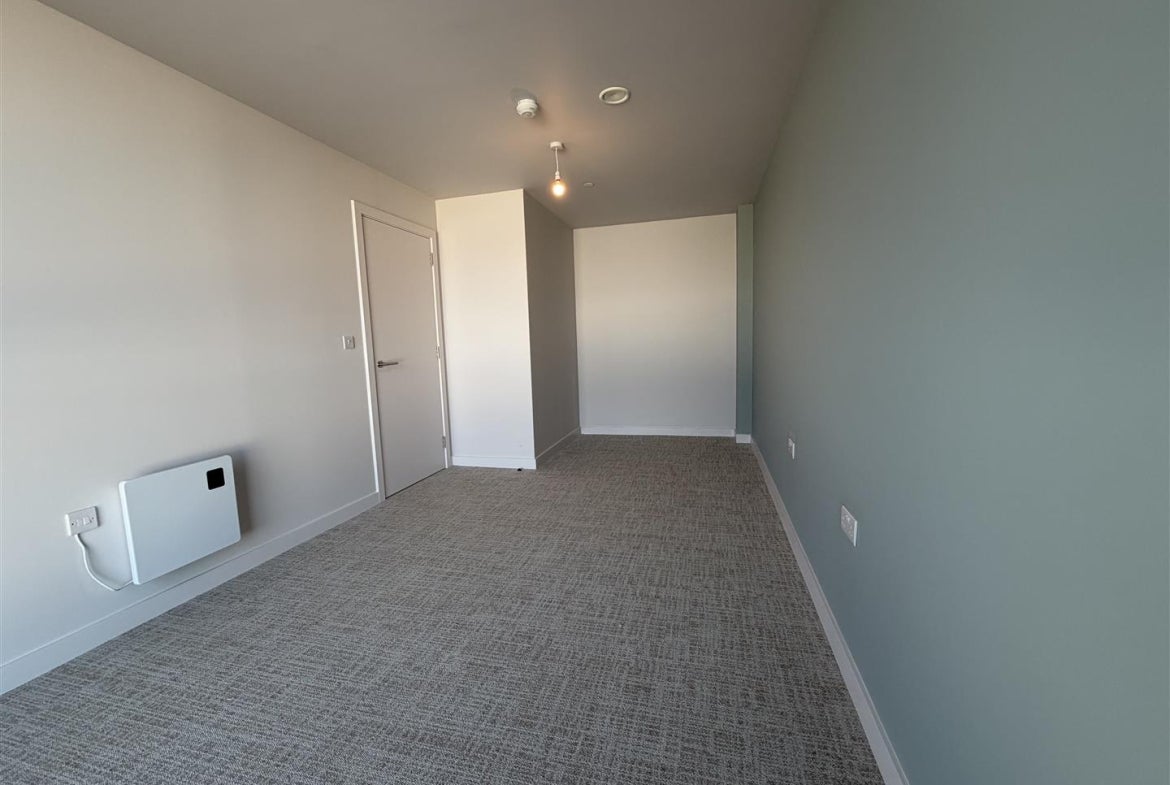 Flat Botanical Avenue in Trafford