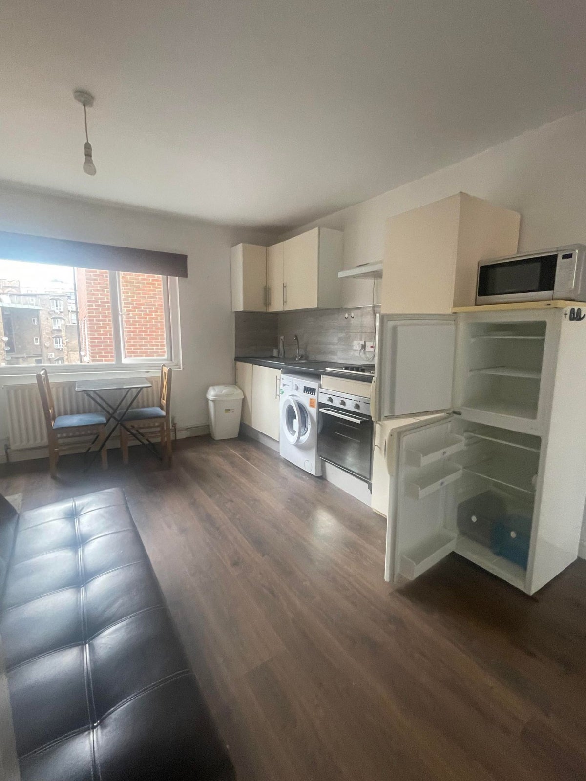Flat John Street in Luton