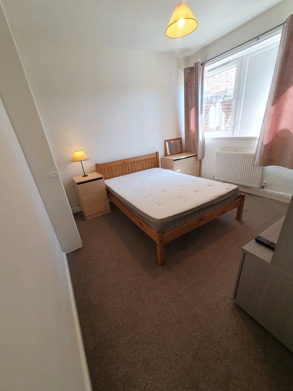 Room Cambalt Road in Greater London