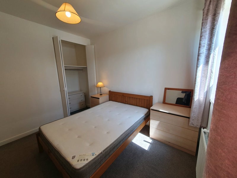 Room Cambalt Road in Greater London