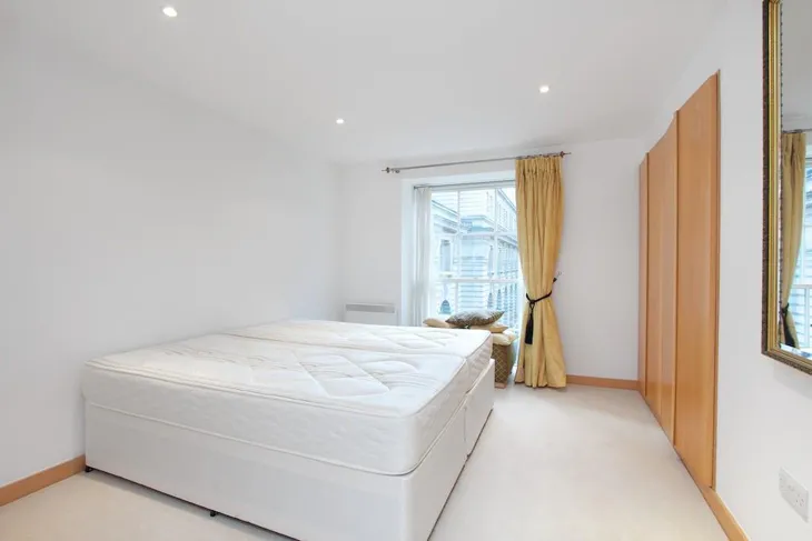 Flat Lewisham Street in City of Westminster
