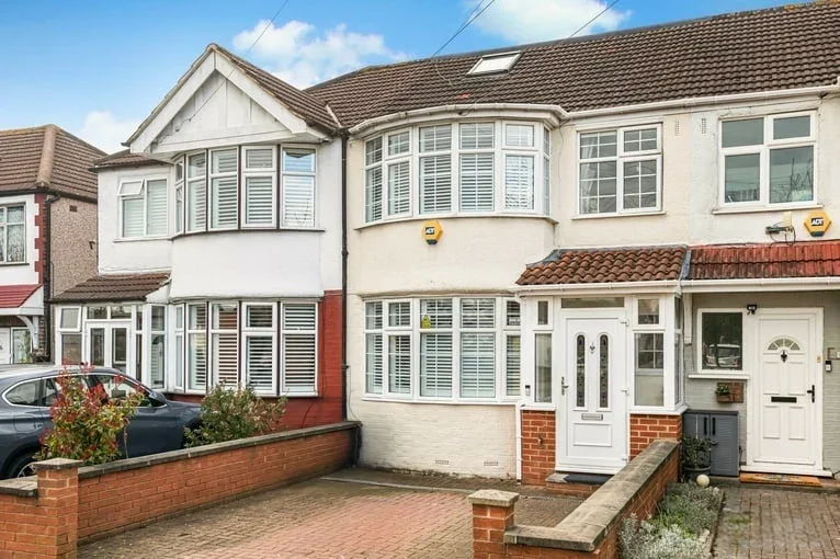 House Colwyn Avenue in Greater London