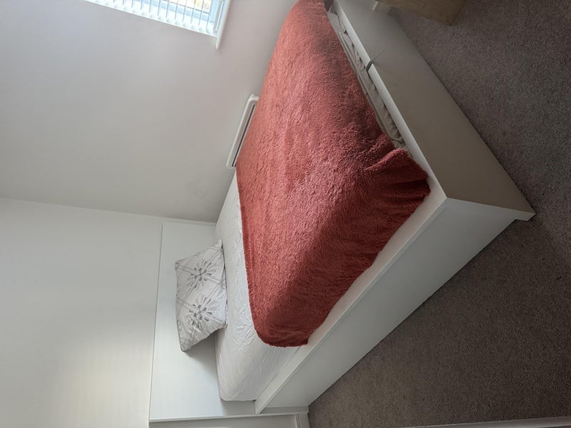 Room Meadway in Birmingham